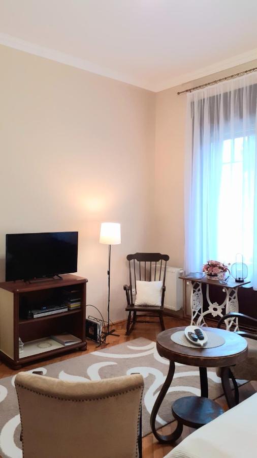 Apartamento Ékszerdoboz Apartman Eger Exterior foto